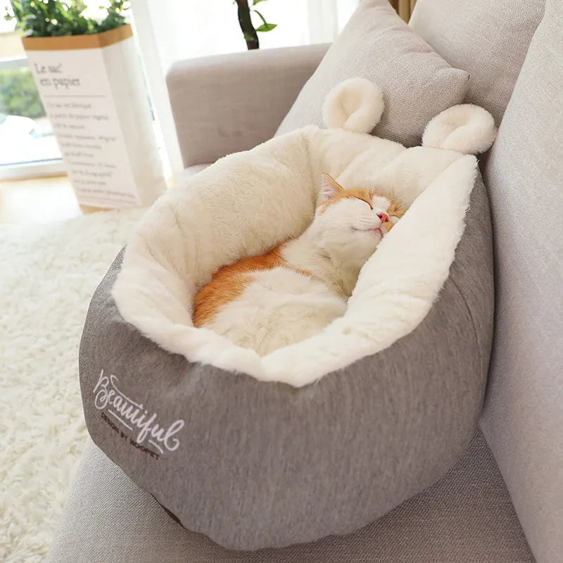 Cosy Cat Bed With Ear Design - Soft And Comfortable For Cats And Small Dogs
