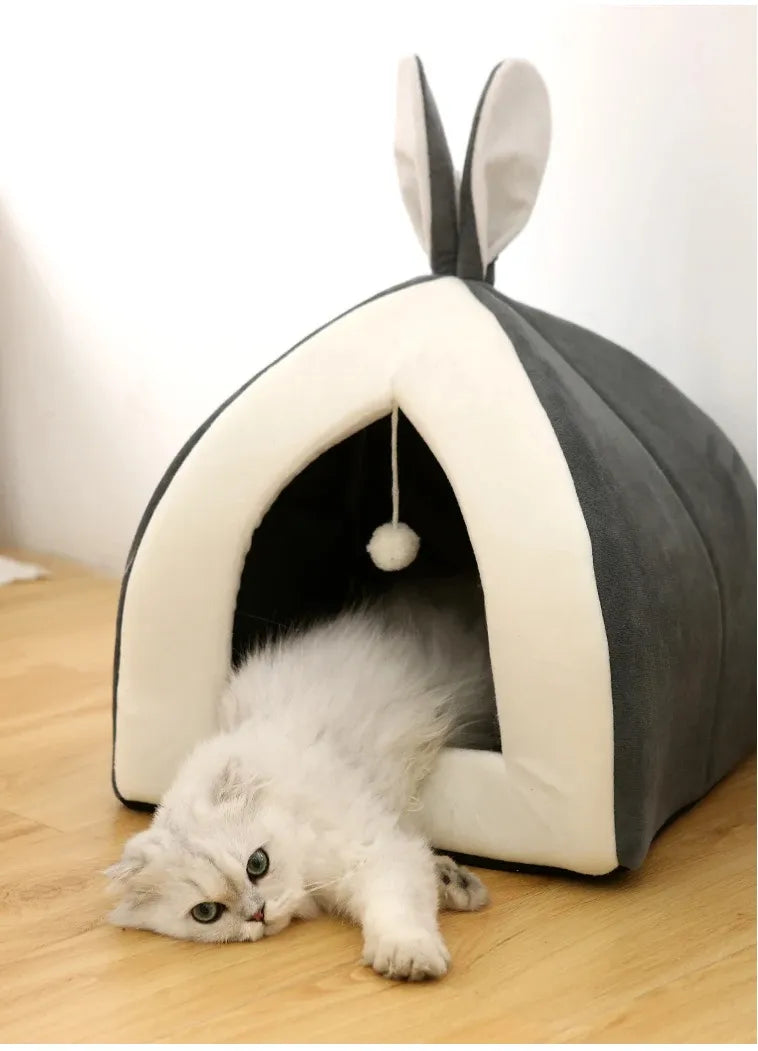 Cuddly And Cosy – Soft Cat Bed In Cave Shape With Play Ball