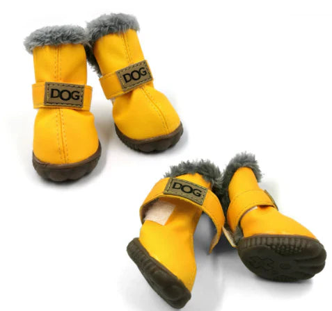 Cosy Dog Snow Boots With A Leather Look