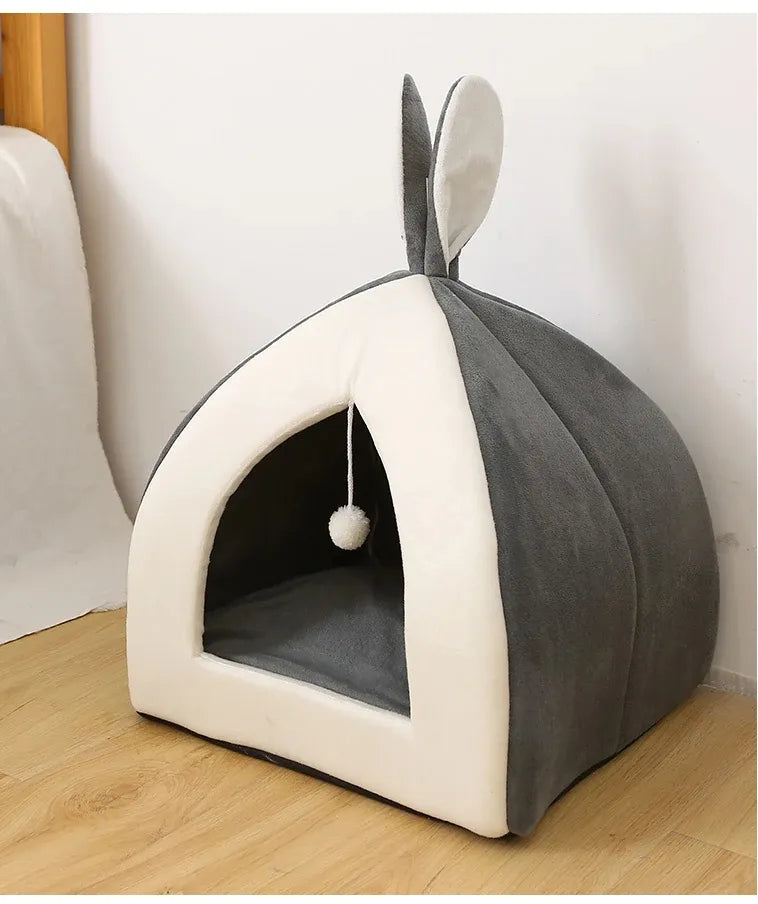 Cuddly And Cosy – Soft Cat Bed In Cave Shape With Play Ball