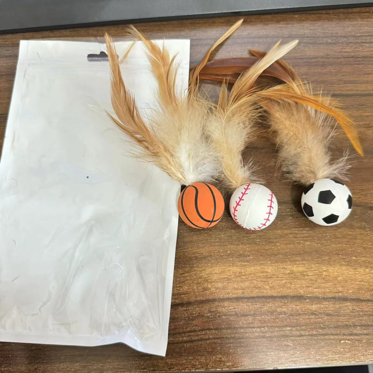 Cat Rubber Shuttlecock Toy