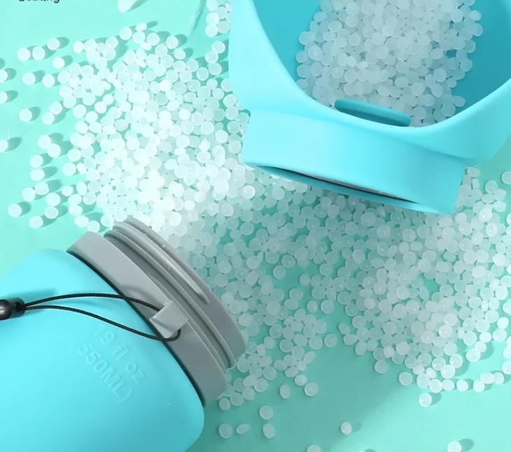 Foldable Water Bottle For Pets With Integrated Bowl