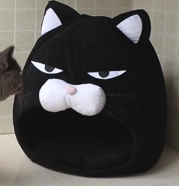 Cat Bed In Cat Head Design - Cosy Cave For Cats And Small Dogs