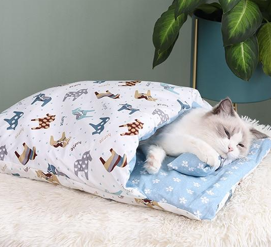Cuddly Cat Sleeping Bag