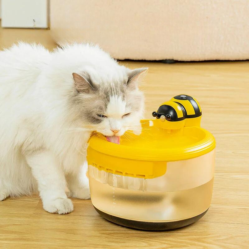 Automatic Water Fountain For Pets In A Bee Design