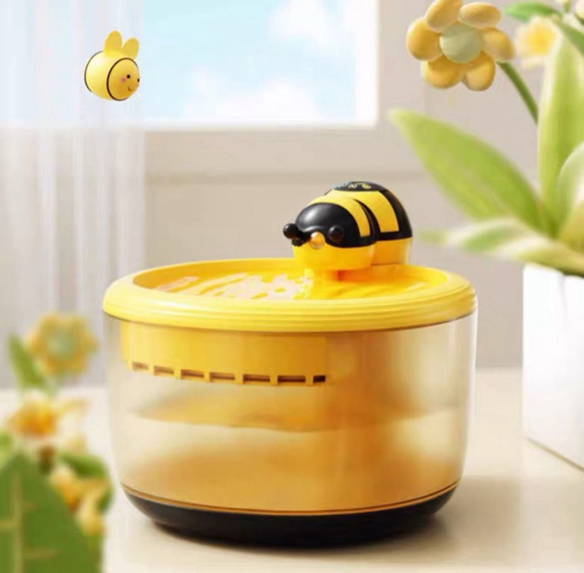 Automatic Water Fountain For Pets In A Bee Design