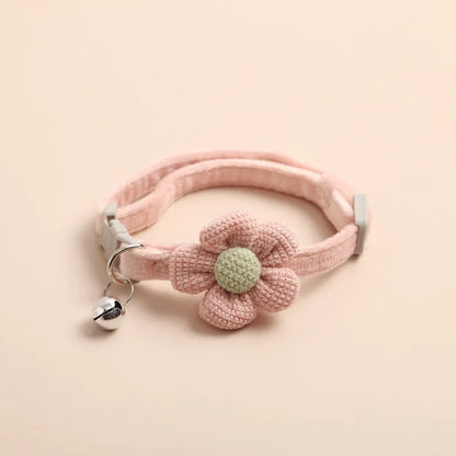 Adjustable Collar With Floral Pattern