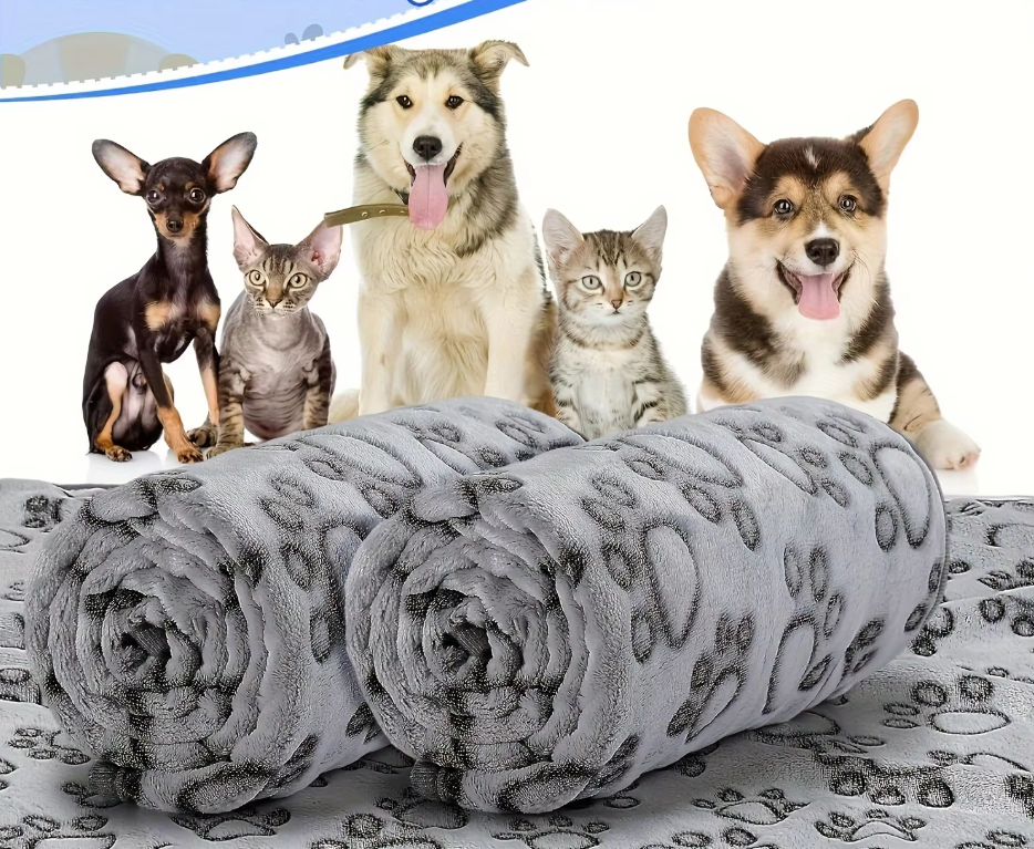 Cosy Dog Blanket For Sofa Bed - Soft Pet Blanket With Paw Pattern